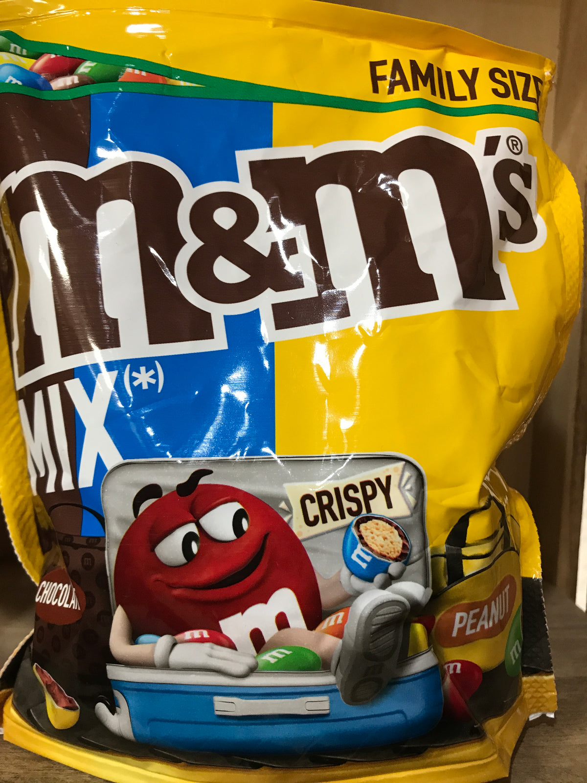 1.2kg M&M's Peanut, Crunchy & Chocolate Mix (3 Packs of 400g) M&M's Explore  a world of possibilities by browsing our wide selection
