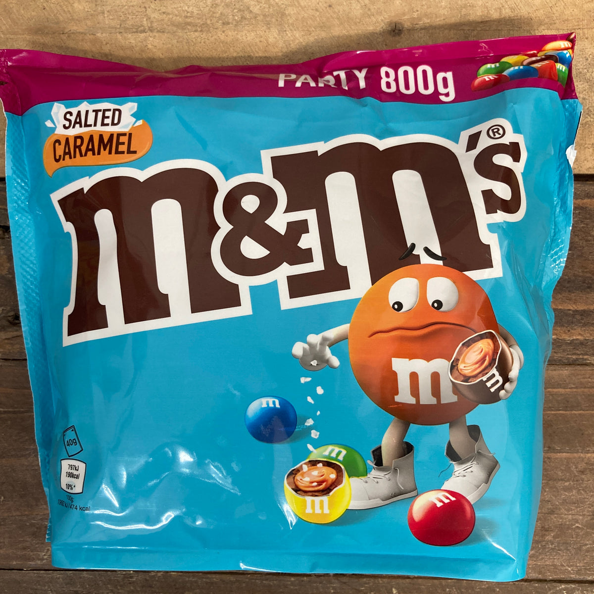 M&M's 1kg Party Mix & Special Crispy M&M's Blue Pack 